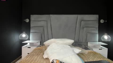 ZEPHYRA ANGELS online show from February 2025 06:44:01 PM