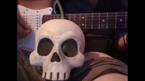 Snapshot of zeroandhero chatting on February 2025 01:51:01 AM zero online show from February 2025 01:51:01 AM