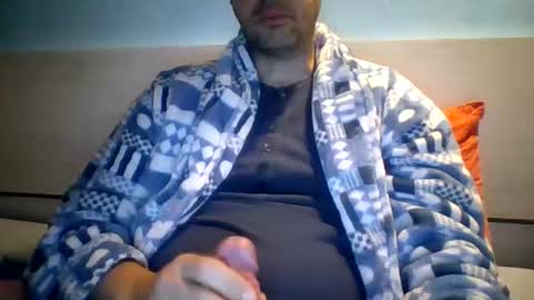 Snapshot of zeus00811 chatting on December 2024 06:43:02 AM zeus online show from December 2024 06:43:02 AM