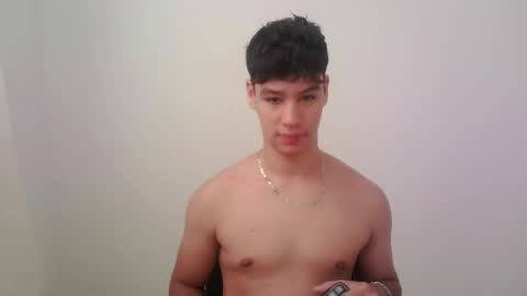 zeus_183 online show from October 2025 02:48:01 PM