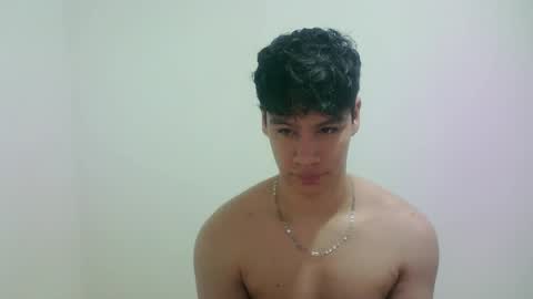 zeus_183 online show from February 2026 07:06:01 AM