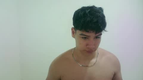 zeus_183 online show from June 2026 05:23:01 AM