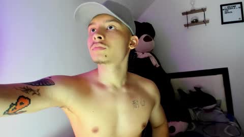 zeus online show from November 2025 08:42:02 PM