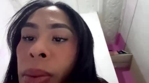 Snapshot of zeuss_x chatting on April 2026 07:53:01 PM Aisha Alejandra Rosse Deus online show from April 2026 07:53:01 PM