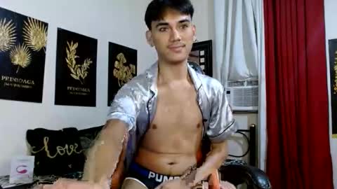 zavier skinny asian online show from December 2025 10:07:02 PM