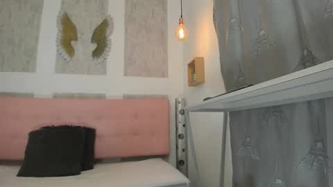 ZHAMIRA  ANDRES online show from March 2026 08:04:02 PM