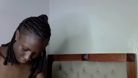 Snapshot of zia_vier chatting on May 2026 03:05:02 PM flavian online show from May 2026 03:05:02 PM