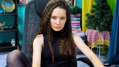 Snapshot of zianichols chatting on January 2025 12:28:02 PM zianichols online show from January 2025 12:28:02 PM