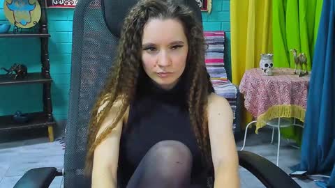 Snapshot of zianichols chatting on January 2025 03:22:01 PM zianichols online show from January 2025 03:22:01 PM