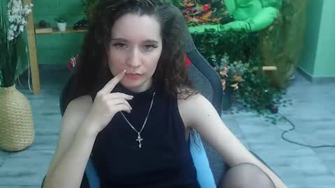 Snapshot of zianichols chatting on February 2025 08:36:01 PM zianichols online show from February 2025 08:36:01 PM