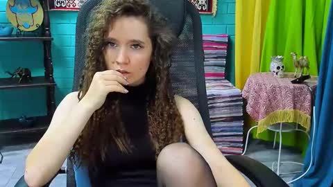 Snapshot of zianichols chatting on February 2025 11:21:02 AM zianichols online show from February 2025 11:21:02 AM