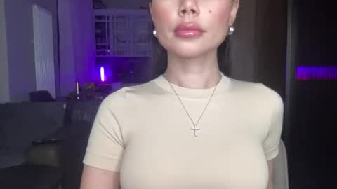 Snapshot of zidya06 chatting on November 2025 06:22:02 PM Nensi online show from November 2025 06:22:02 PM