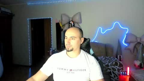 Ziesh online show from February 2026 07:09:02 PM