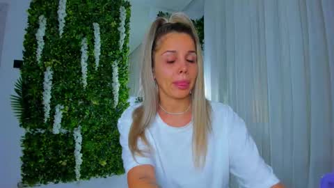 Galli online show from October 2025 02:47:02 PM