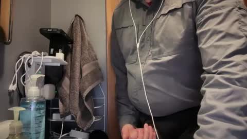 zinger283069 online show from April 2026 09:39:01 PM