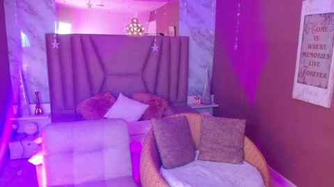 Snapshot of zinna_canela chatting on May 2026 10:36:01 AM zinna_canela online show from May 2026 10:36:01 AM
