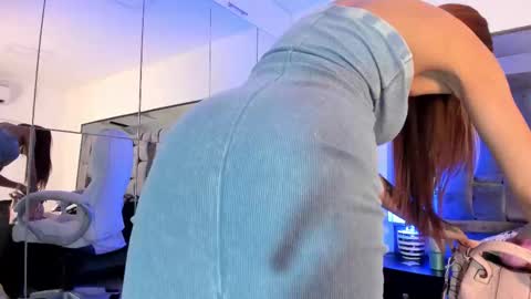 Nia  online show from February 2026 11:25:02 AM