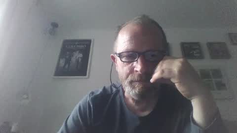Snapshot of zippi55 chatting on May 2026 06:42:02 PM Zippi online show from May 2026 06:42:02 PM
