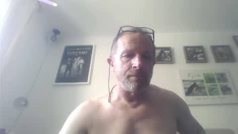 Snapshot of zippi55 chatting on July 2026 03:28:01 PM Zippi online show from July 2026 03:28:01 PM