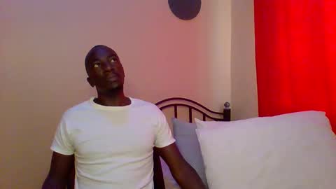 Zlatann2012 online show from February 2025 08:14:01 AM