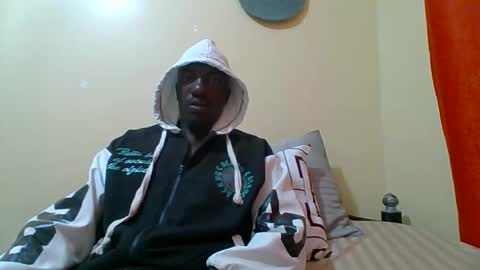 Zlatann2012 online show from October 2025 01:53:02 AM