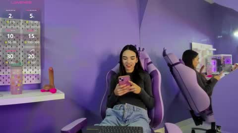 Zoe online show from March 2026 03:17:01 AM