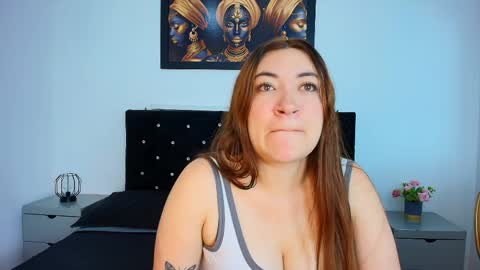 Snapshot of zoe_clarck_ chatting on May 2026 12:12:02 PM zoe_clarck_ online show from May 2026 12:12:02 PM