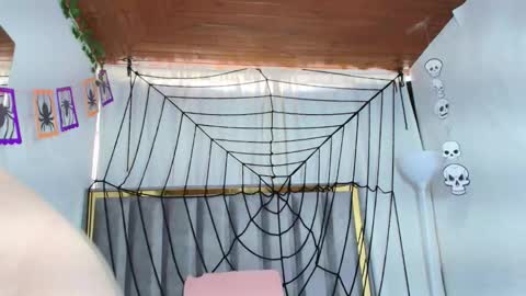 Zoe online show from October 2025 12:27:02 PM