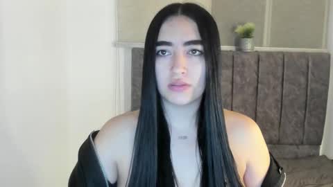 zoe_jones7 online show from November 2025 02:21:02 AM