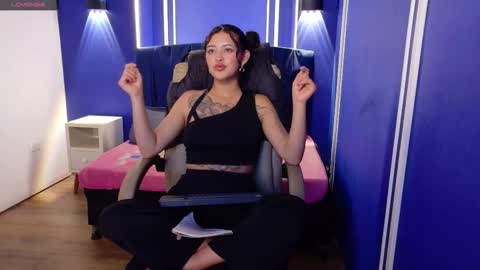 Snapshot of zoe_lara_34 chatting on March 2026 03:23:01 AM zoe online show from March 2026 03:23:01 AM