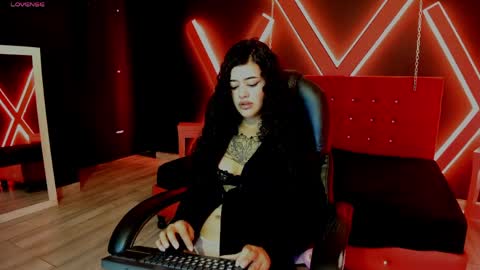 Snapshot of zoe_lara_34 chatting on April 2026 03:37:02 AM zoe online show from April 2026 03:37:02 AM