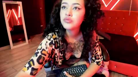 Snapshot of zoe_lara_34 chatting on April 2026 03:57:02 AM zoe online show from April 2026 03:57:02 AM