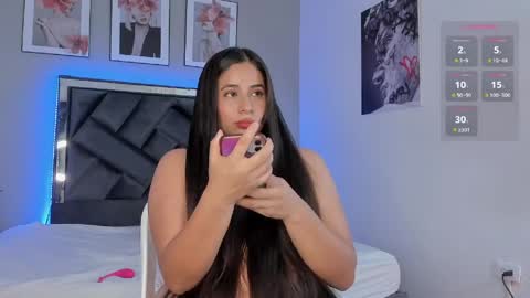 zoe_longhair online show from March 2026 07:19:01 PM