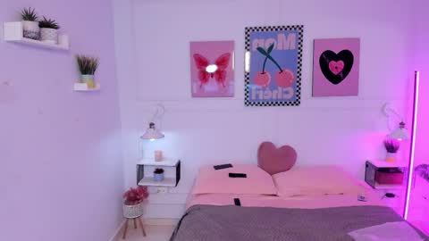 Snapshot of zoe_lynch_ chatting on January 2026 11:25:01 AM Zoe Lynch online show from January 2026 11:25:01 AM