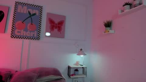 Zoe Lynch online show from March 2026 11:14:01 AM