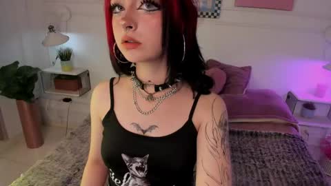 Snapshot of zoe_lynch_ chatting on May 2026 11:59:02 AM Zoe Lynch online show from May 2026 11:59:02 AM