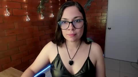 Snapshot of zoe_ringer chatting on February 2025 03:52:01 PM Zoe  online show from February 2025 03:52:01 PM