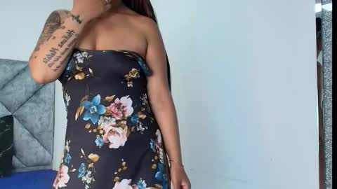 zoe_samantha23 online show from December 2025 11:47:02 PM