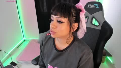 zoe_sullivan_ online show from December 2024 12:45:01 PM