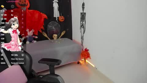 zoe_sullivan_ online show from October 2025 09:42:02 AM