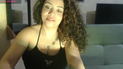 Snapshot of zoe_tai chatting on May 2026 01:01:01 AM zoe tai online show from May 2026 01:01:01 AM
