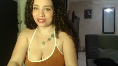 Snapshot of zoe_tai chatting on July 2026 05:59:02 AM zoe tai online show from July 2026 05:59:02 AM
