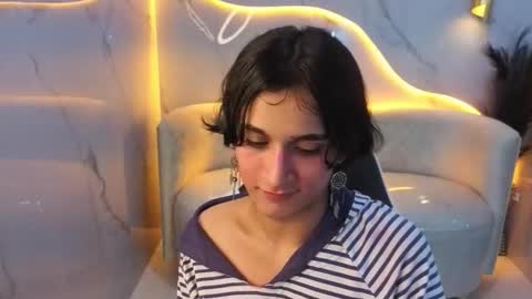 Snapshot of zoe_tp chatting on November 2025 12:47:01 AM Zoe online show from November 2025 12:47:01 AM