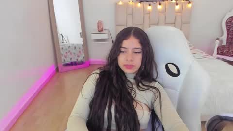 Zoe online show from March 2025 05:39:02 PM