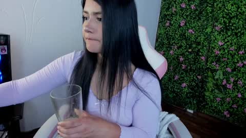 Zoe online show from December 2024 02:42:02 AM