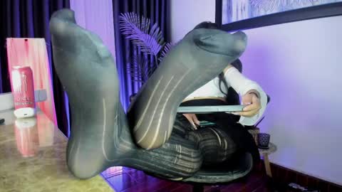 Zoe online show from April 2026 08:48:01 PM