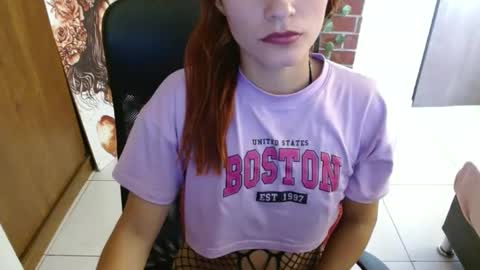 Snapshot of zoee__69 chatting on March 2025 03:24:02 PM zoee__69 online show from March 2025 03:24:02 PM