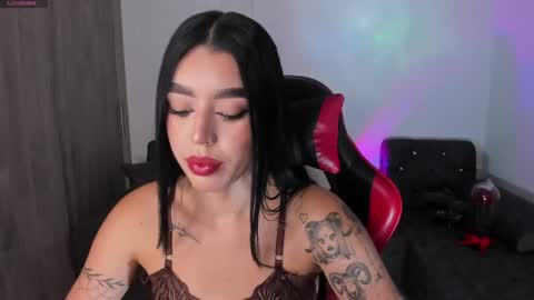 Snapshot of zoee_jackson chatting on May 2026 03:33:02 AM zoee jackson online show from May 2026 03:33:02 AM