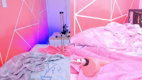    online show from February 2025 04:03:02 AM