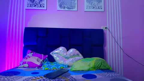 Snapshot of zoerouse_hot chatting on December 2025 03:45:02 AM zoerouse_hot online show from December 2025 03:45:02 AM